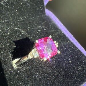 Kay Jewelers 10K white gold and Pink Sapphire cushion cut sz 6